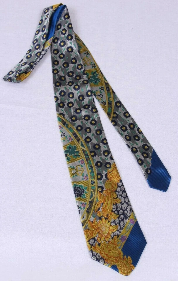 Auténtica corbata vintage de seda floral rococó multicolor Versace años 90 con acento azul Foto 3 de 4