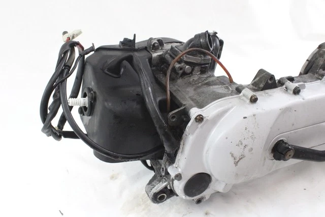 PIAGGIO LIBERTY 50 2T RST C421M MOTEUR 04 - 05 - Photo 3/4