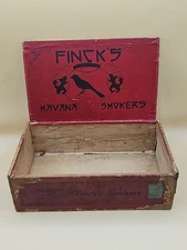 Vintage Fink’s Havanna Smokers Wood Cigar Box, Red w Blackbird Graphics Texas