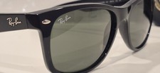 Ray-Ban New Wayfarer Polished Black/G-15 Green 58 mm Sunglasses RB2132 901 58-18