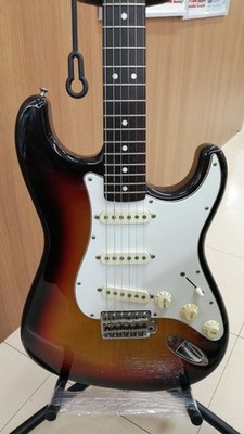 FENDER JAPAN STRATOCASTER ST43 3TS Used 2004 Basswood body Maple neck w/Softcase