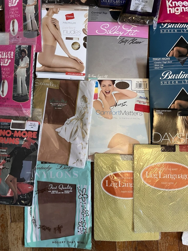 Vintage Pantyhose Lot Of 31 New 1940s - 1990s Mixed Colors! - Image 4 of 4
