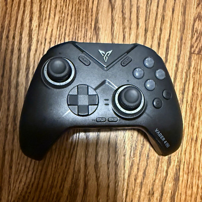 Flydigi Vader 2 Wireless Game Controller Gamepad Black Plastic Controller