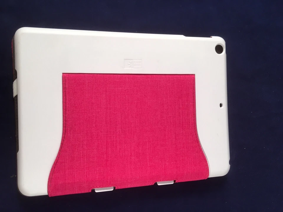 Case Logic FSI-1095 Snapview Folio For iPad Air Phlox Cover  - Image 3 of 4