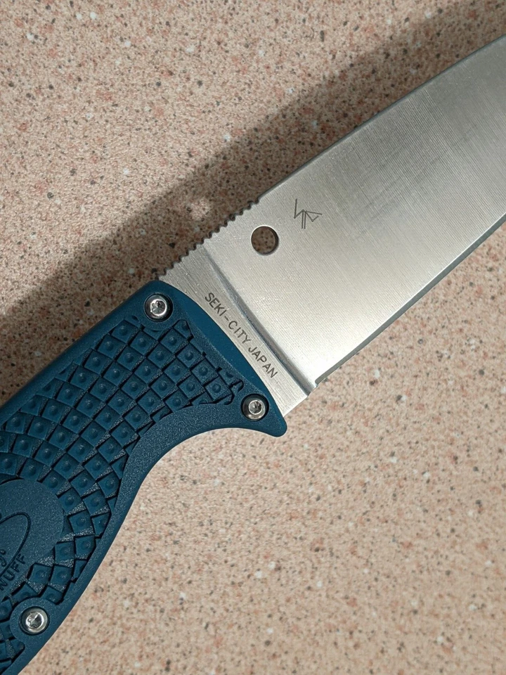 Spyderco - FB31PBL2K390 Enuff 2 Fixed K390 Blade Knife Blue FRN Textured Handle - Image 4 of 4