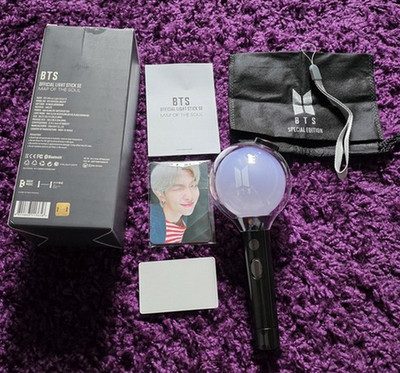 BTS Official Light Stick Map of the Soul Special Edition mit Etui & Fotokarten