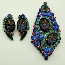 RARE Juliana D&E Intaglio Floral Cabochon Brooch Pendant Earring Chain Set