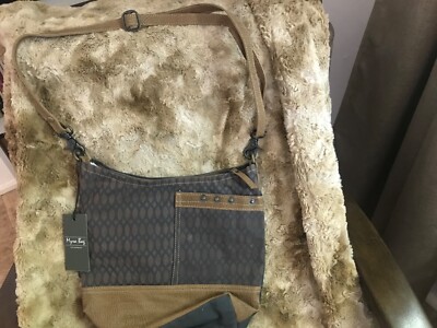 Myra Shoulder Bag Honeybee print NEW