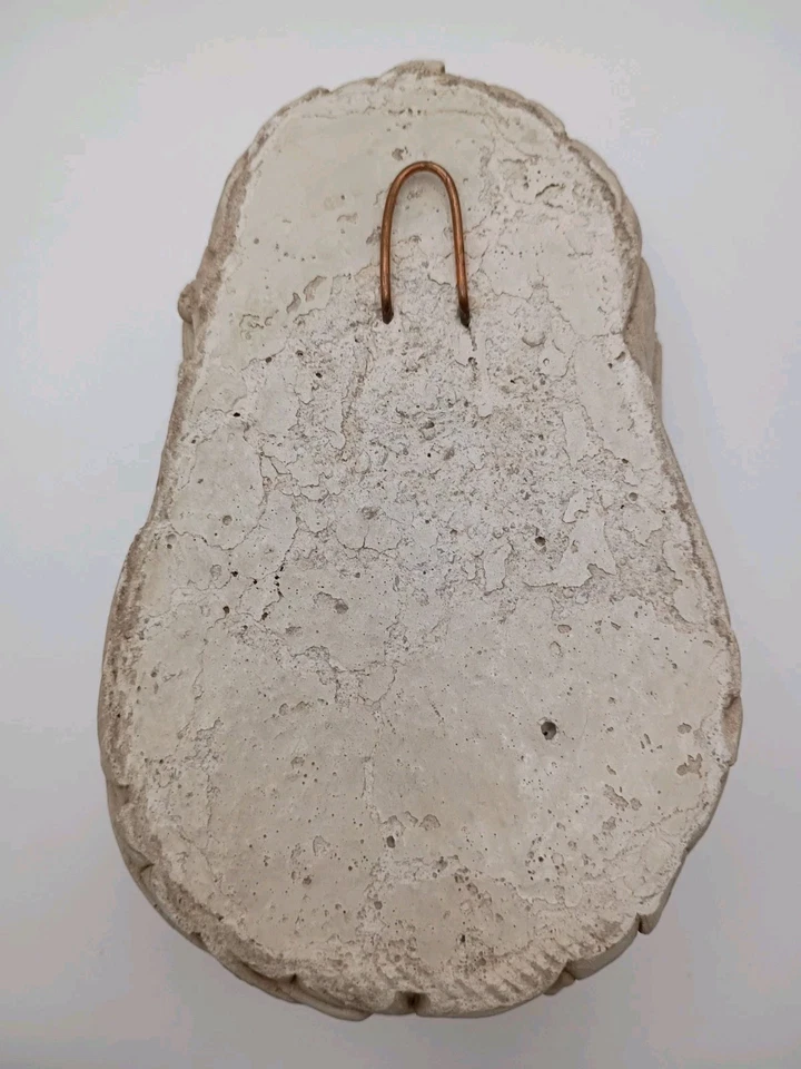 Carruth Studio Peapod Pixie Fairy 1998 Hanging Garden Sculpture - Image 3 of 4