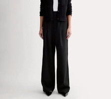 Everlane - Womens Draper Pleated Pant in Buttersmooth - Black - 30" Inseam