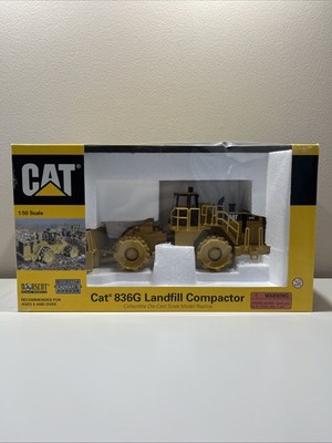 Norscot 1:50 Scale Cat Cat 836g Landfill Compactor #55074 Not Mint