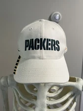 Green Bay Packers Sports Specialties Pro Line NFL Hat Cap White Strapback