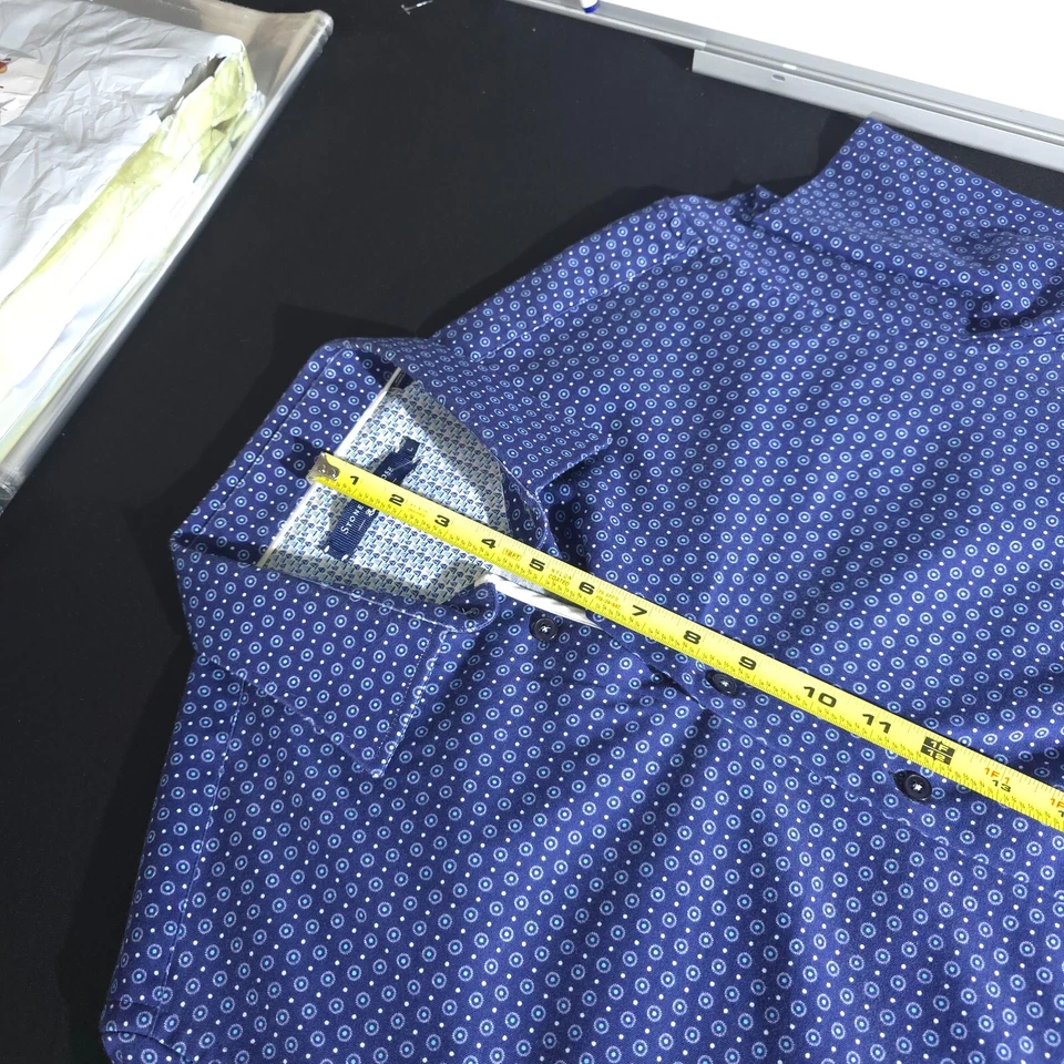 Stone Rose Men's Sz Large Blue White All Over Circles Button Down Short Sleeve - Image 4 of 4