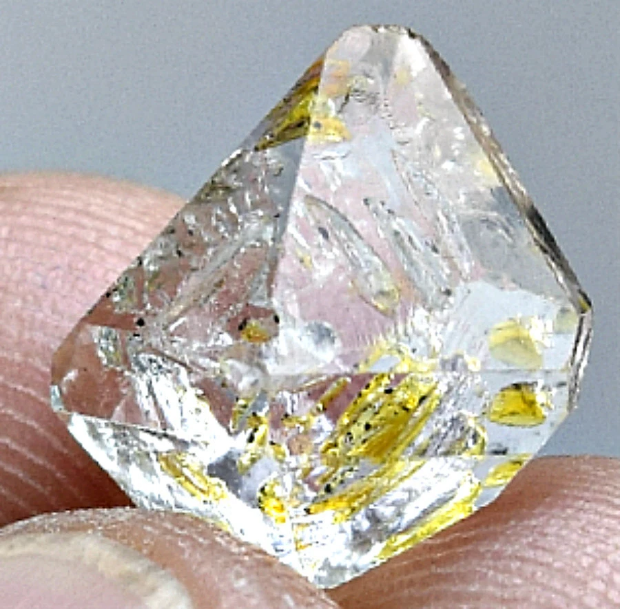 Petroleum diamond best sale quartz