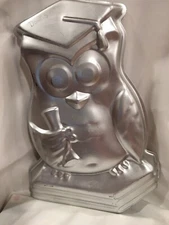 Amscan Inc. GRADUATION OWL CAKE PAN, Preowned - Aluminum