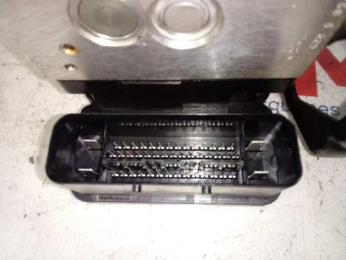 P30681619 Abs per VOLVO XC60 Kinetic AWD 2009 3783409 - Imagen 4 de 10