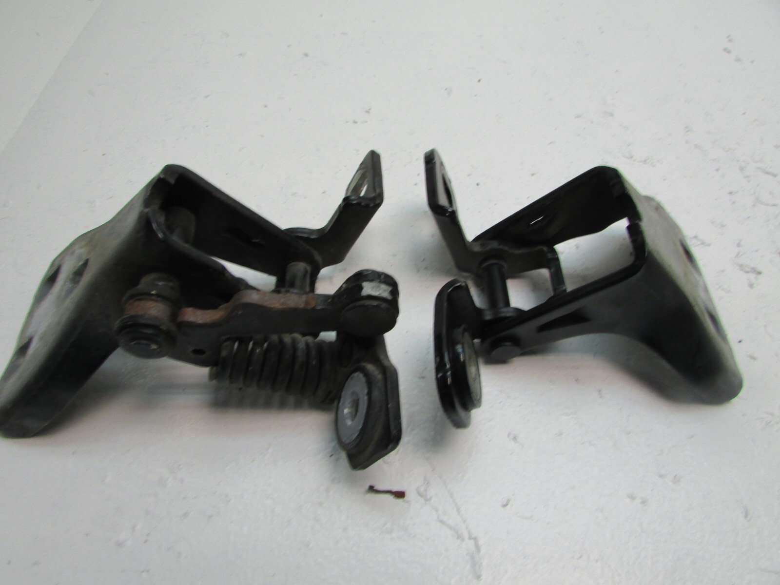 Door Hinges COMMANDER JEEP 20062010 Passenger Rear Door Upper Lower