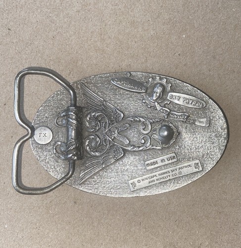 Captain Hawks Sky Patrol Novelty Co Ski Ur Ass Off Pewter Belt Buckle 1978 USA - Imagen 2 de 4