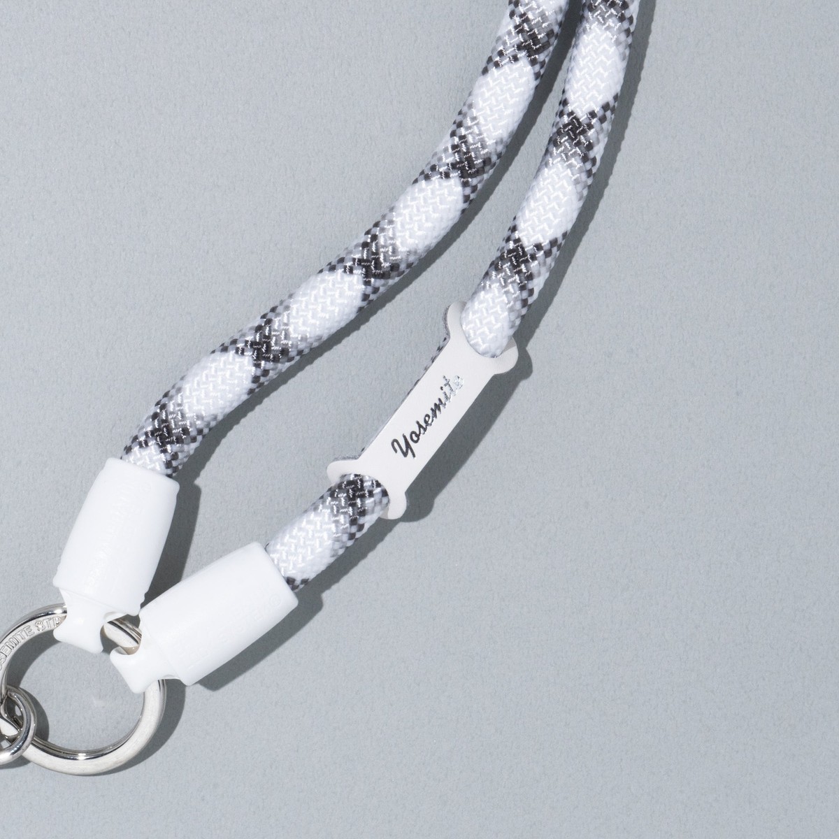 Yosemite Mobile Strap Leather Smoky W and Others Total 9