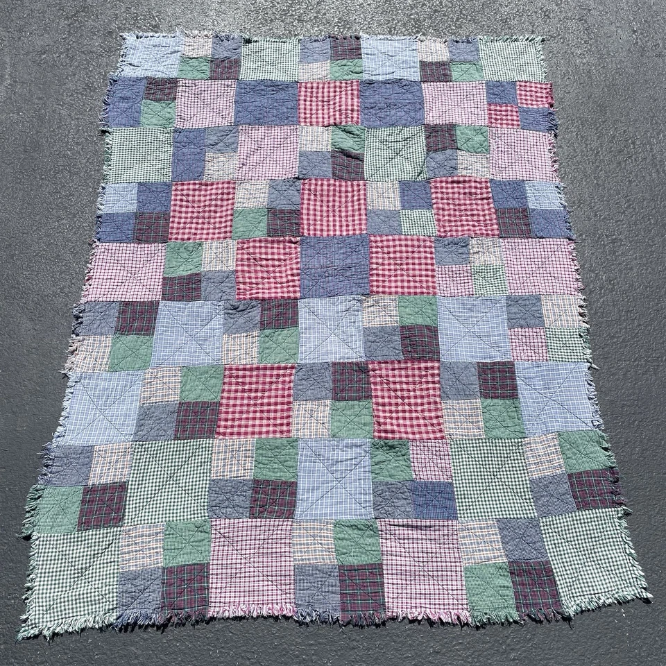 Edredón de trapo vintage retazos raspados 50” x 65” en multicolor hecho en casa Foto 3 de 4