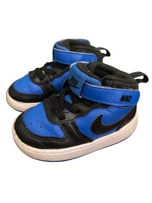 Nike Kids' Court Borough Mid 2 Sneakers. Size 5 Future Basketball Player