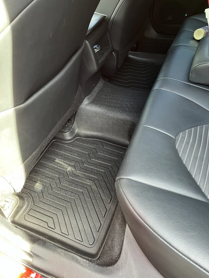 3D All Weather Floor Mats for 2018-2025 Toyota Camry Front + Rear TPE Car Liners - Image 3 of 4