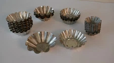 Lot of 38 Vintage Mini Metal Round Edged Tart Tins Unmarked  Tartlets brioche