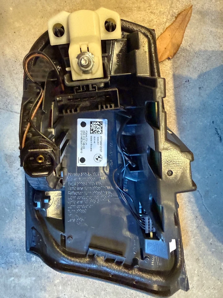 15-18 BMW F30 F80 M3 LCI Rear Tail Lights Taillights Set OEM - Image 3 of 4