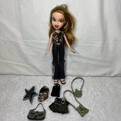 Big Lot 10 Pc Wildlife Safari Meygan 2001 Bratz Doll w Clothes & Accessories