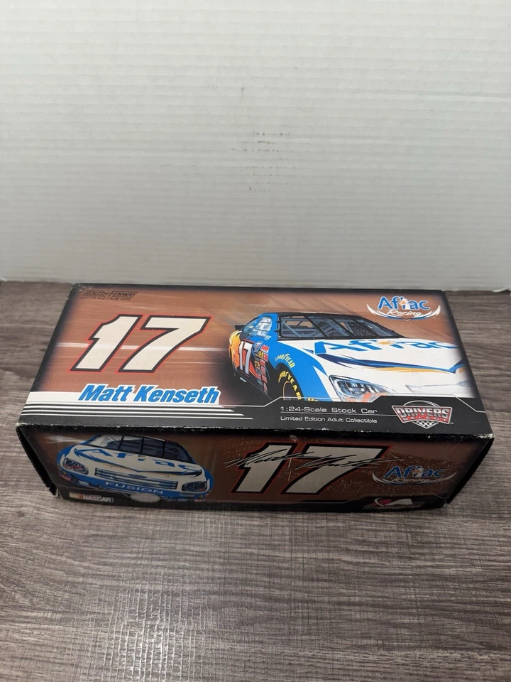Matt Kenseth #17 Aflac 2007 Fusion 1:24 MA Motorsport Authentics RARO Diecast Foto 2 de 4