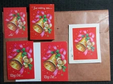 CHRISTMAS Cute Mouse Swinging on Bell 5x6.5 Greeting Card Art #X8006 w/ 34 Cards