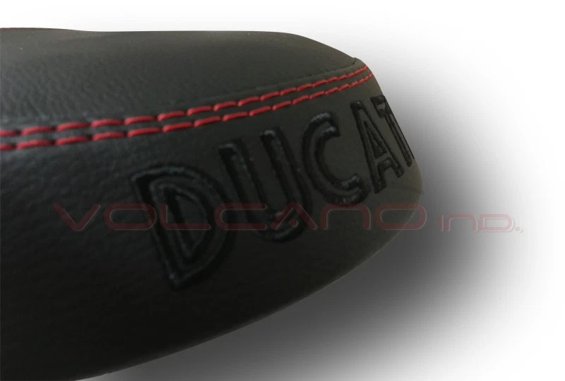 Cubierta de asiento antideslizante negra Ducati Scrambler 800 Full Throttle 2015-2018 Volcano Foto 4 de 4