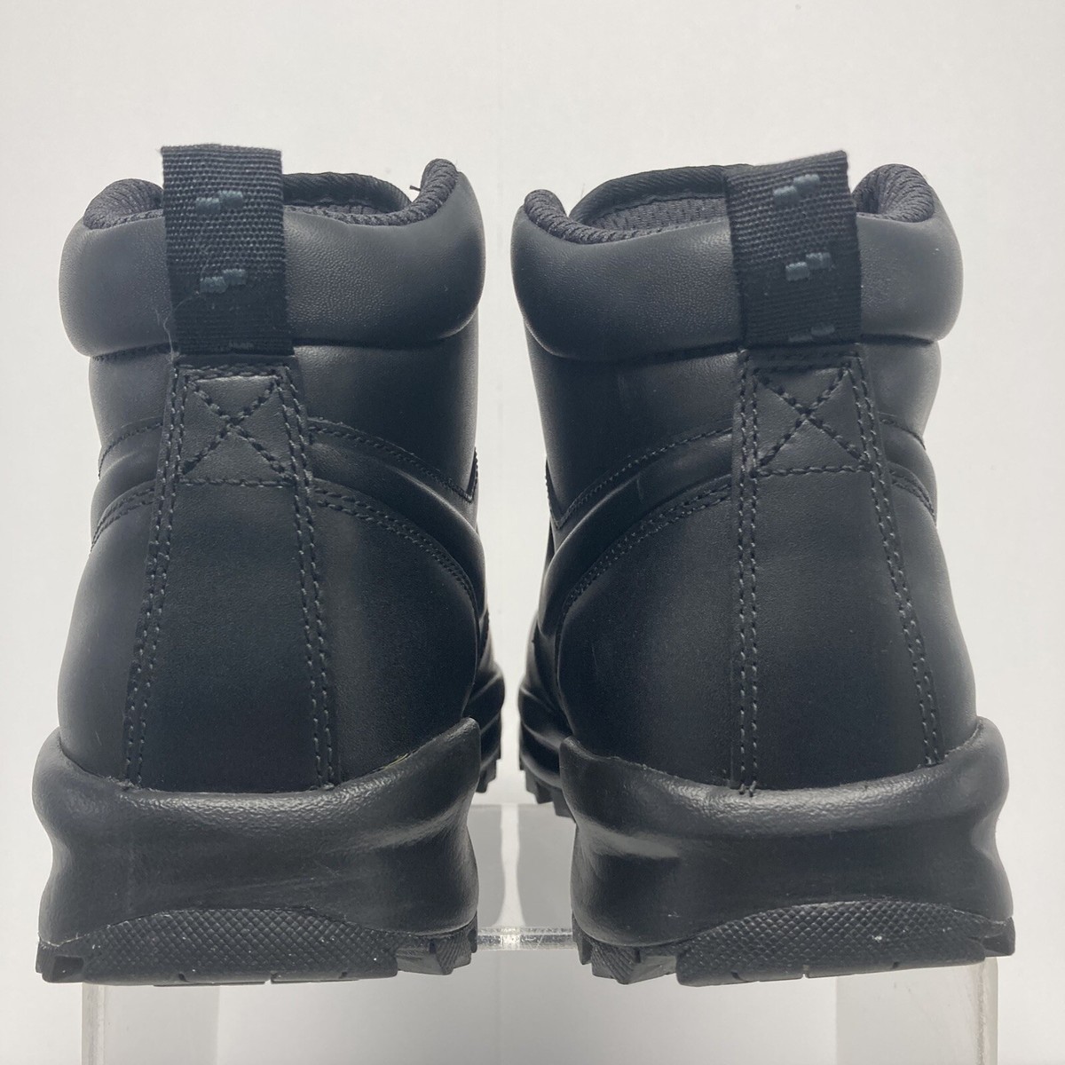 deichmann nike manoa