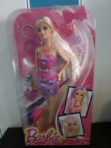 Barbie Haarfarbwechsel