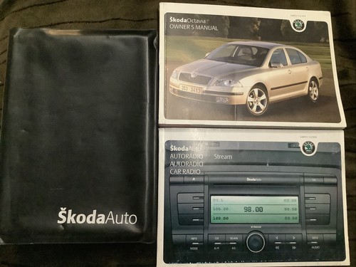 SKODA OCTAVIA BETRIEBSANLEITUNG AUTORADIO STREAM UND GELDBÖRSE BEDRUCKT 2004