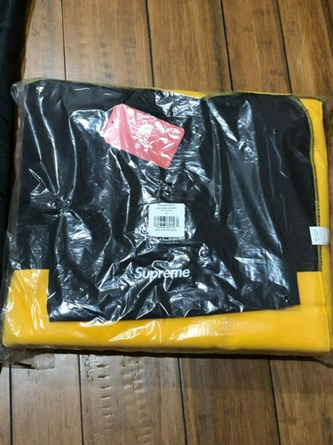 ARC LOGO DENALI FLEECE BLANKET YELLOW 