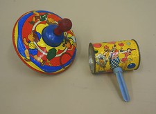 VINTAGE SPIN TOP KITES AND PARTY FAVOR RATTLER NOISE MAKER