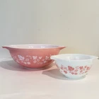 Vintage Pyrex Gooseberry Lot 444 & 441 Pink White 4 Quart & 1.5 Quart Bowls