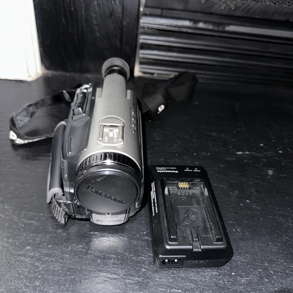 Panasonic PV-DV51D MiniDv Mini Dv Camcorder Videorecorder Player Videoübertragung - funktioniert!  - Bild 3 von 4