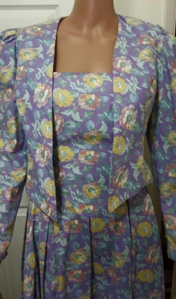 VESTIDO MORADO LAURA ASHLEY AÑOS 80 CON CHAQUETA ESTAMPADO FLORAL ALGODÓN MANGA ABULLONADA TALLA 10 Foto 3 de 4