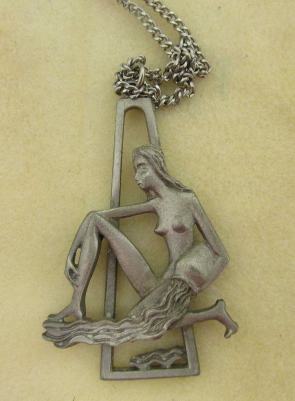 VINTAGE CATHEDRAL AQUARIUS PENDANT NECKLACE PEWTER