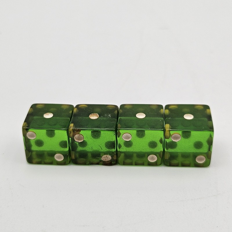Vintage Lot Of 4 Apple Green Bakelite Translucent Dice