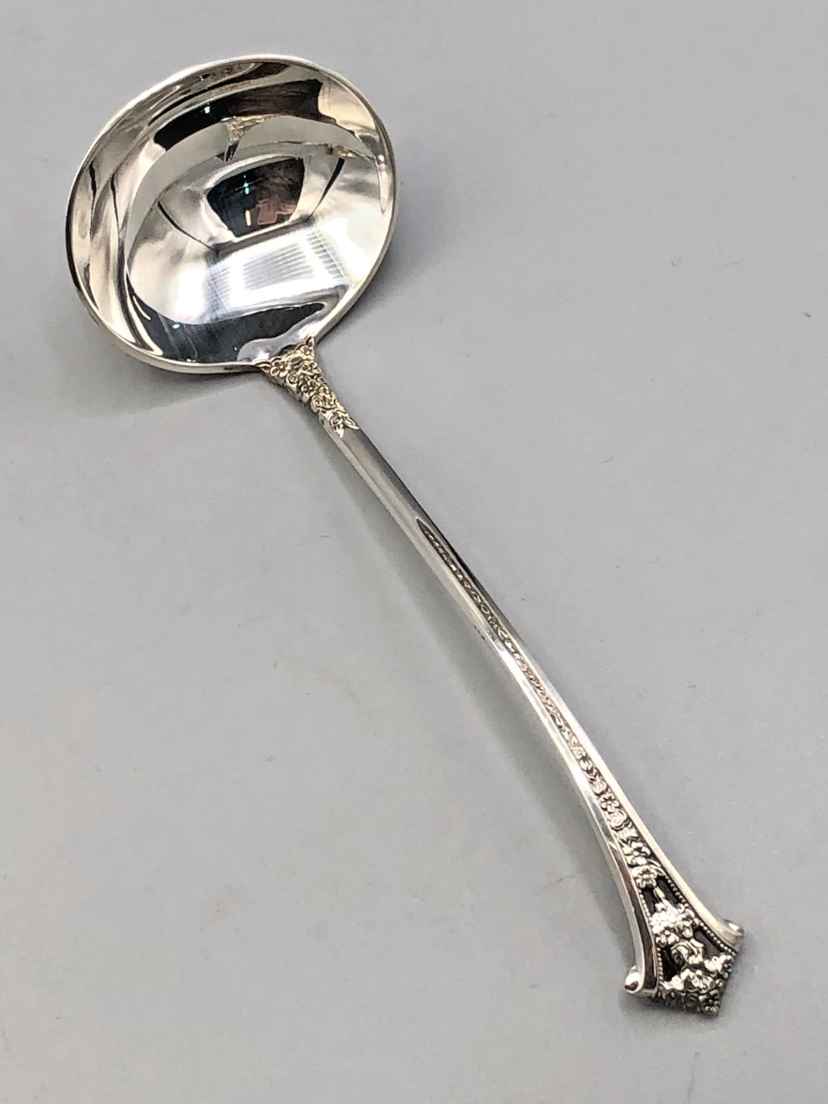 Classic Bouquet by Gorham Sterling Silver Cream or Sauce Ladle 5 3/8"
Opens in a new window or tab