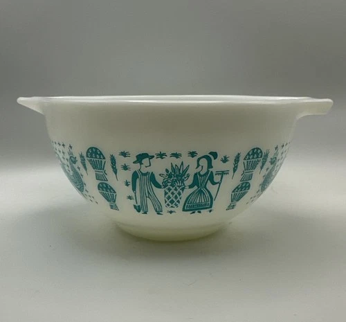 Vintage Pyrex "Butterprint" Cinderella 1-1/2 Pint Mixing Bowl Model # 441