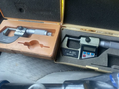 Mitutoyo No.293-705 0-1" Digital Micrometer   And Analog used condition as is