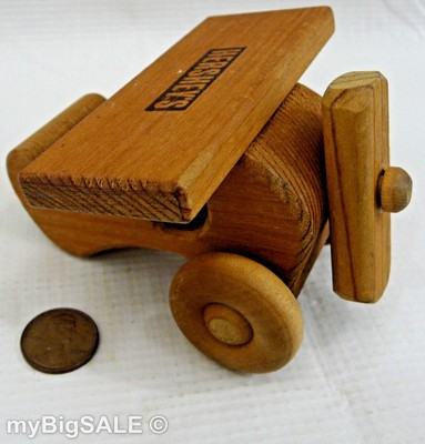 toy wooden plane