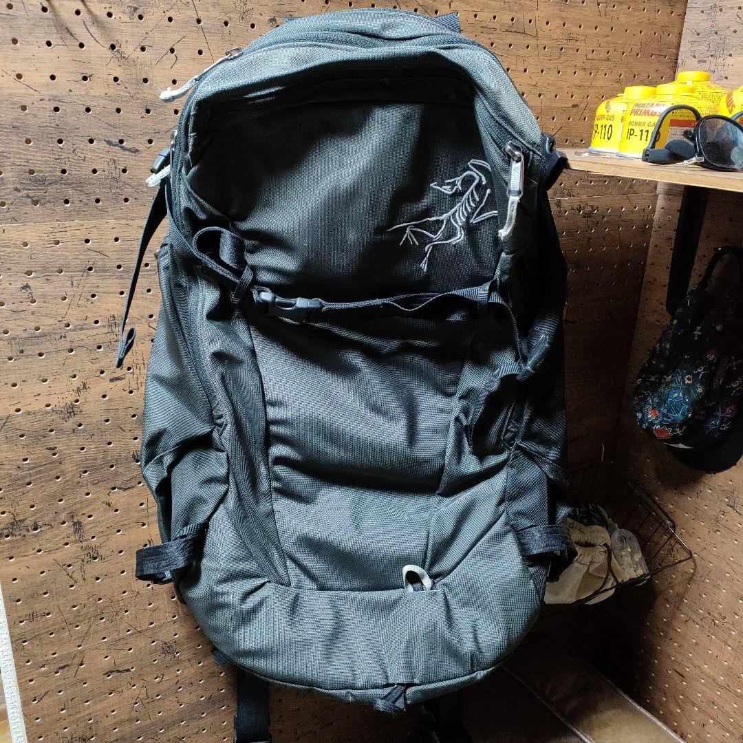 アークテリクス ARC'TERYX QUINTIC 38パック(アークテリクス)｜売買