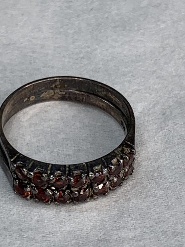 Juego de 2 anillos de banda apilables de plata esterlina de colección detalle granate talla 6 - Imagen 3 de 8