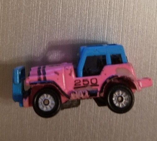 Vintage MICRO MACHINES car from the 80s is a must-have for any collector. - Bild 8 von 11