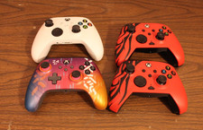 Lot of 4 Controllers (Official Xbox) and Powe...